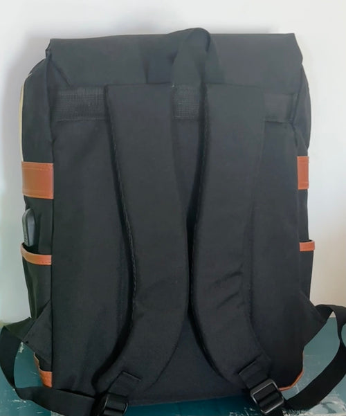 Modoker laptop backpack with USB Port.